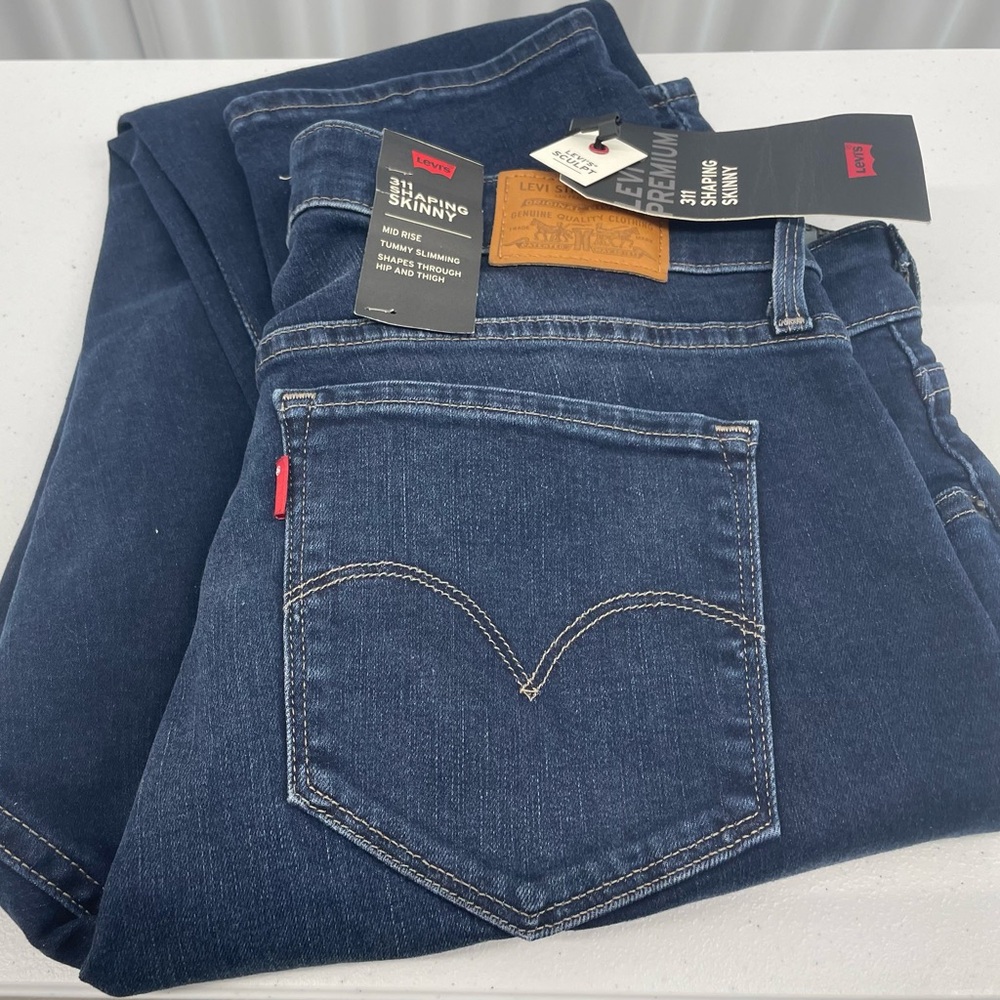 Levi's Women's Dark Blue Skinny Jeans